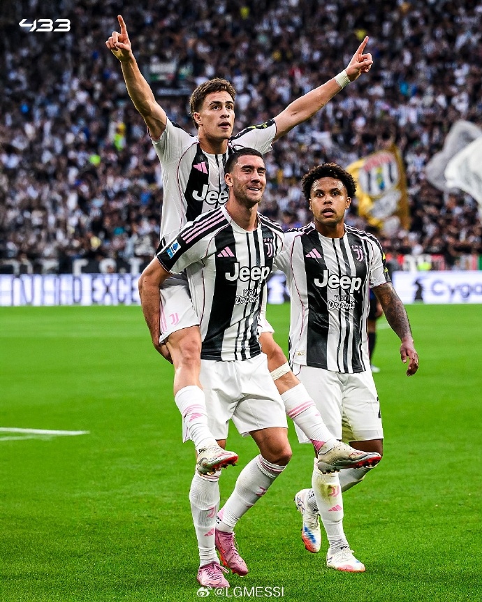 今晚足球赛现场