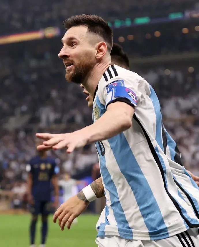 梅西球球迷反应视频