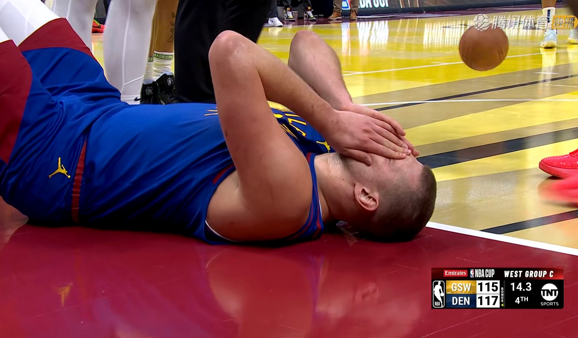 吉米巴特勒受伤